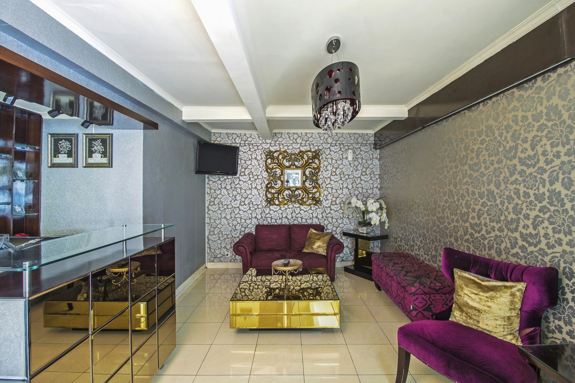 Reddoorz Plus @ Karet Setiabudi Jakarta Exterior foto